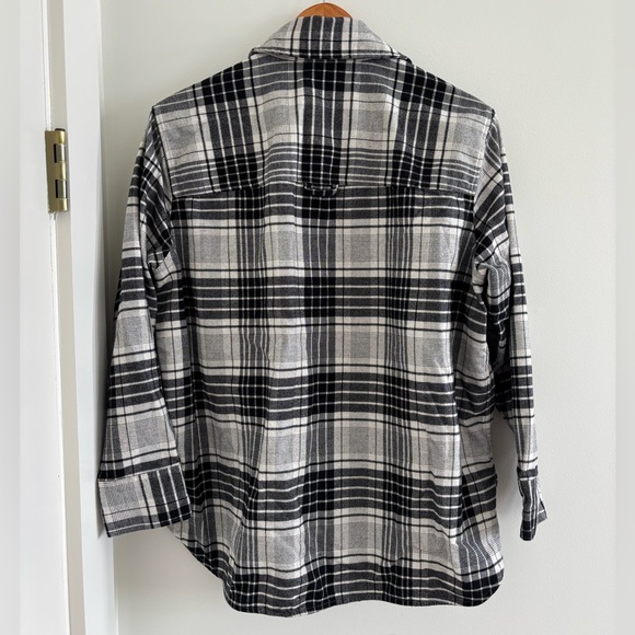 Everlane Boyfriend Flannel Shirt Black White Plaid 100% Organic Cotton Size M - Picture 7 of 8